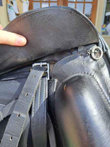 18" Custom Saddlery Icon Flight Dressage Saddle