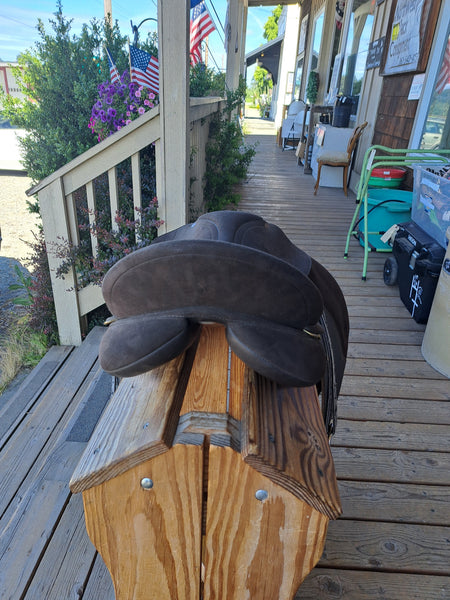 17.5" Wintec All Purpose English Saddle