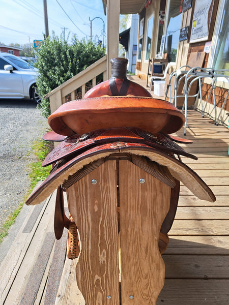 15" Texas Saddlery Roping Saddle