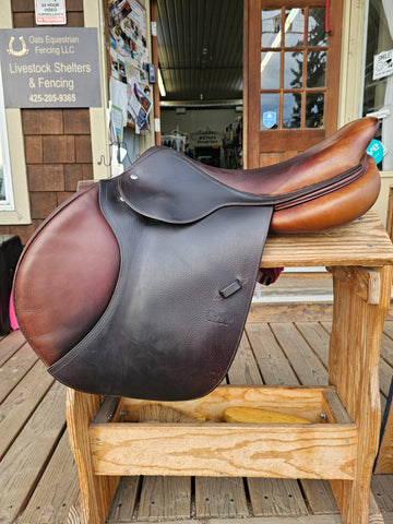 18" CWD SE02 Jump Saddle