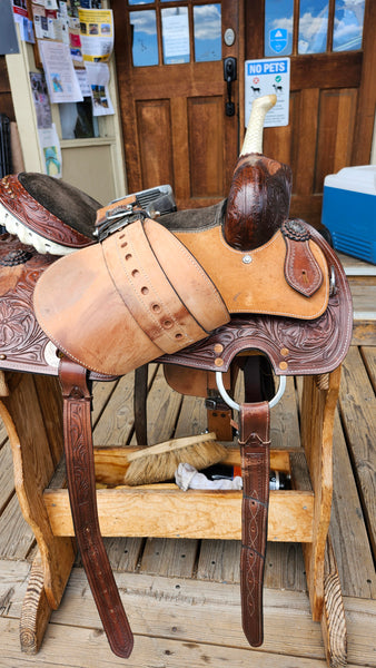 15" True North Barrel Saddle