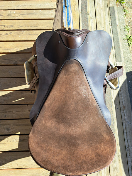 18.5" Ansur Carlton Dressage Saddle