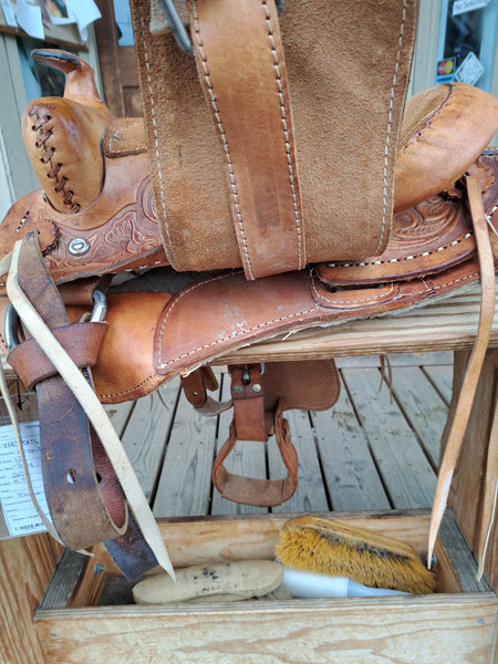 12" Westen Saddle