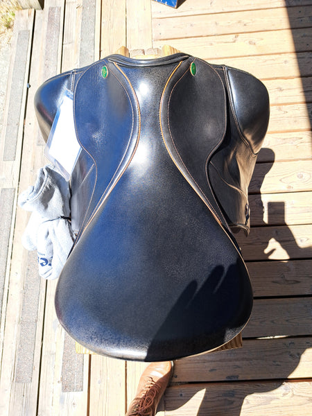 17" Prestige Grand Dressage Saddle