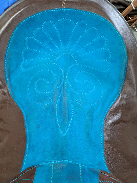 EZ Fit Treeless Saddle