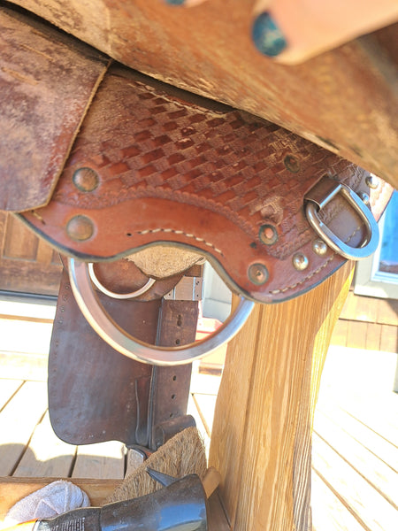 15" Circle M Barrel Saddle