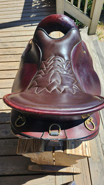 16.5" Tucker Endurance Trail Saddle