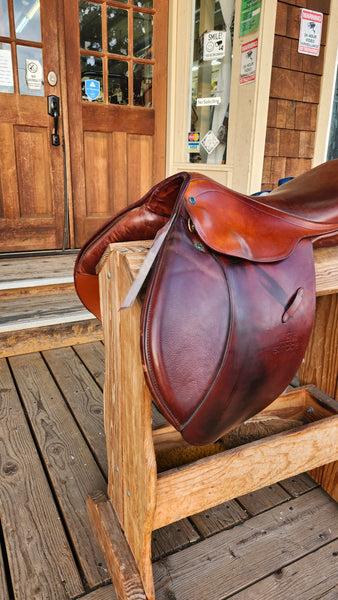 ON TRIAL 17" Stubben Camelot Close Contact Jump Saddle