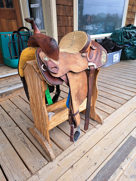 13" Double J Lynn Mckenzie Special Barrel Saddle