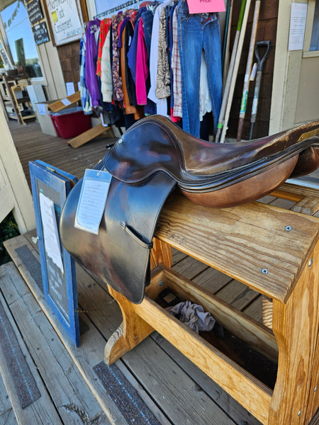 17" Lovatt & Ricketts Close Contact English Saddle