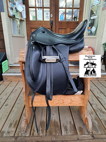 17.5" DP Saddlery Libra Dressage Saddle -Adjustable