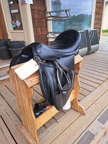 19" Duett Companion 2 Fox Hunter english all purpose trail saddle