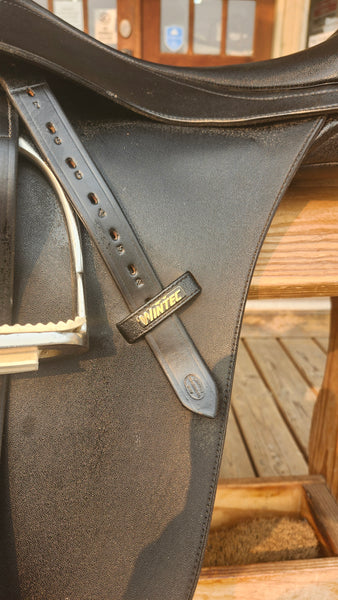 17" Wintec All Purpose English Saddle
