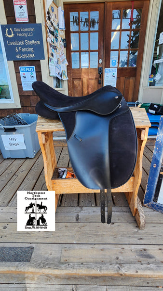 17.5" Thorowgood Dressage Saddle