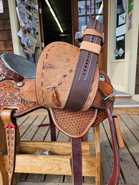 On Trial     15.5" Marlene McRae Special Effx Barrel saddle by Reinsman