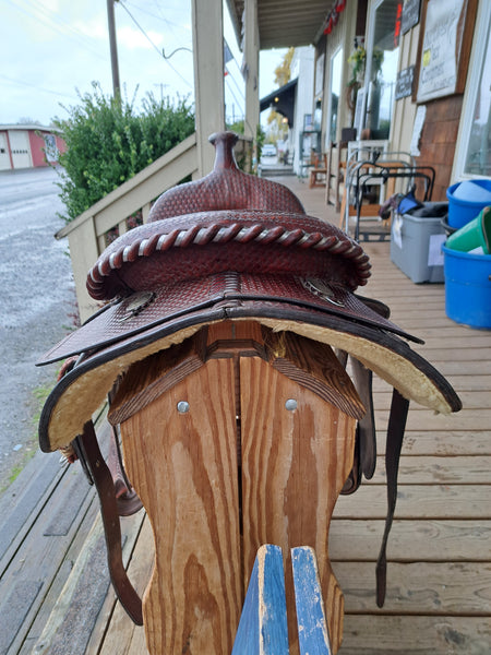 16" Circle Y Cutting Saddle