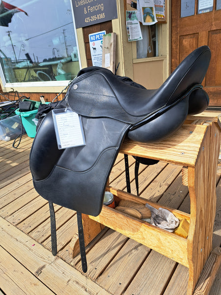 18" Sattlerei Dresch Dressage Saddle