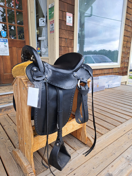 16" Imus 4Beat Endurance Saddle