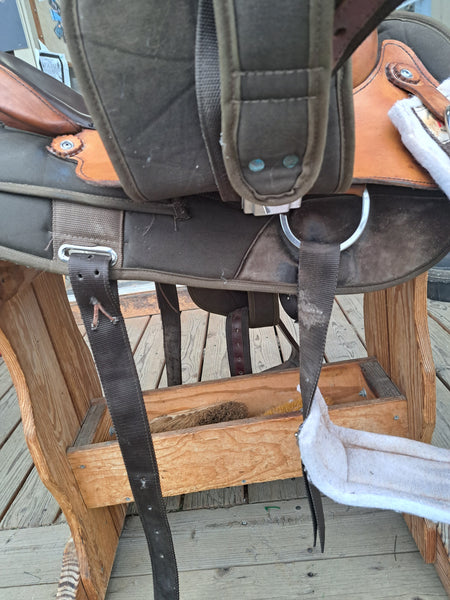 16" Fabtron Arabian Full Quarter Western Trail Saddle