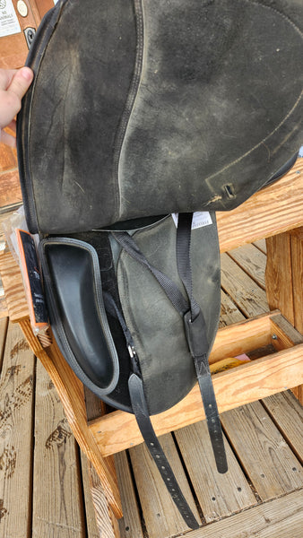 17.5" Tekna S Line Dressage Saddle