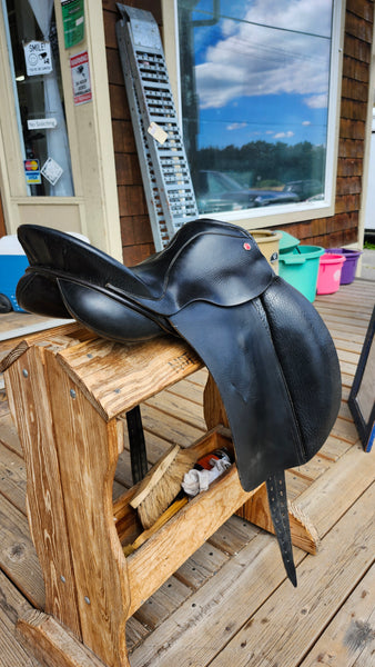 17.5" Albion Style Dressage Saddle