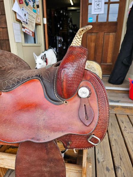 15" Longhorn Barrel Racing Saddle