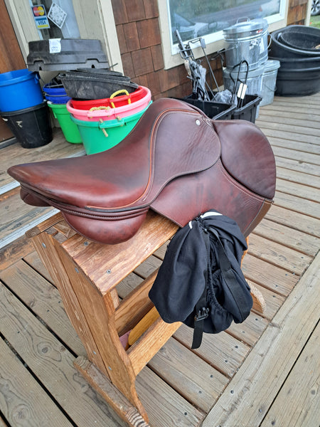 17.5 Custom Saddlery Monte Carlo Jump Saddle
