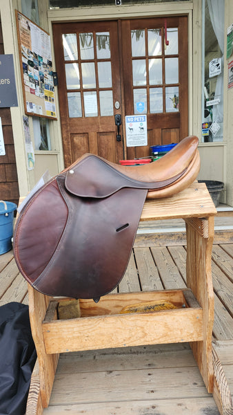 17" Butet Close Contact Jumping Saddle