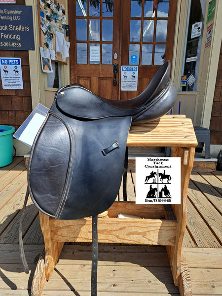 17" County Dressage Saddle