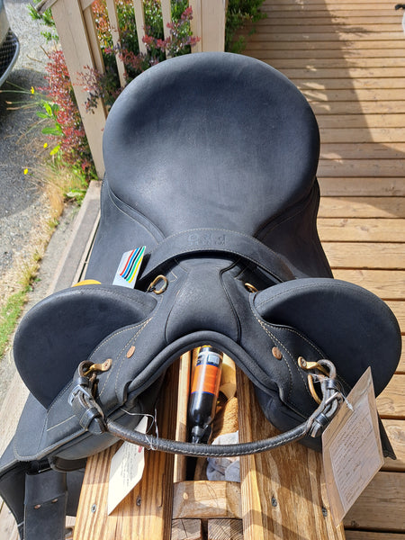 Bates Wintec Swinging Fender Australian Saddle - Large