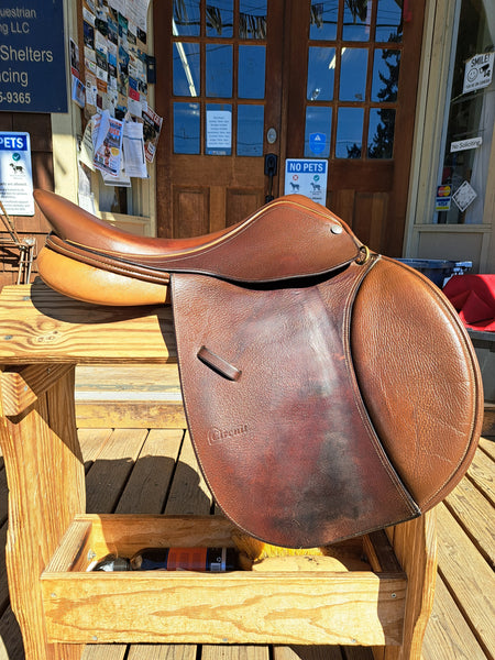 16.5" Dover Circuit Close Contact Jump Saddle