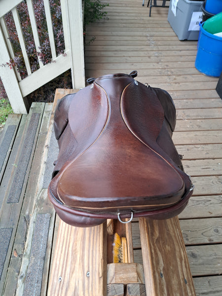 17" Cliff Barnsby Jumping Saddle
