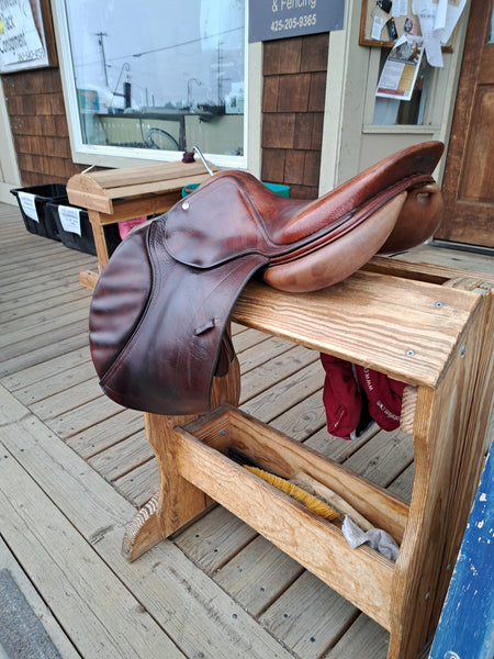 16.5" CWD Close Contact Saddle