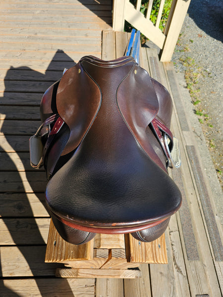 18" Schleese Ostergaard Dressage Saddle