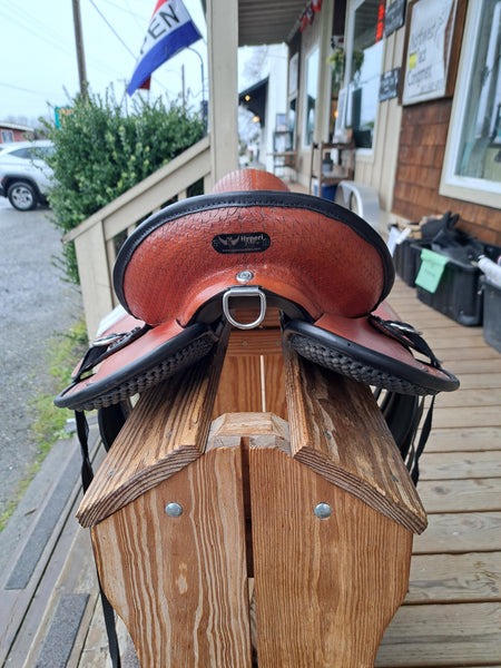 15" Hyperi Scottsdale Endurance Saddle