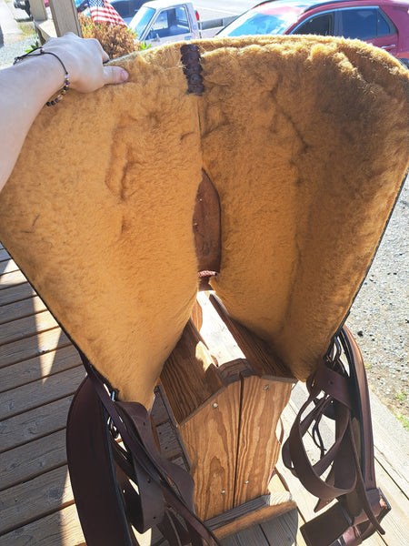 17" Crates Supreme Western Trail Saddle