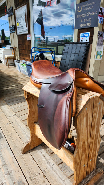 17.5" State Line Tack Harry Dabbs Close Contact Jump Saddle