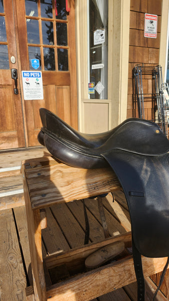 17" Crosby Dressage Saddle