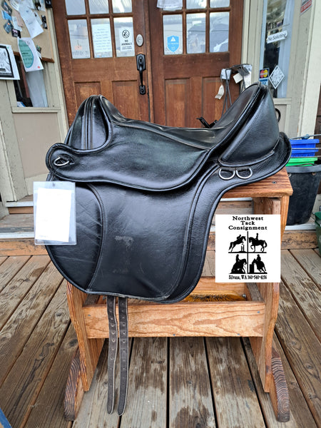 16" Black Forest Aspen Treeless Saddle