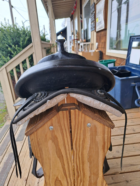 16" Fabtron Synthetic Western Saddle