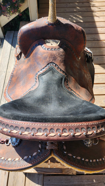 16" Triple Creek Barrel Saddle
