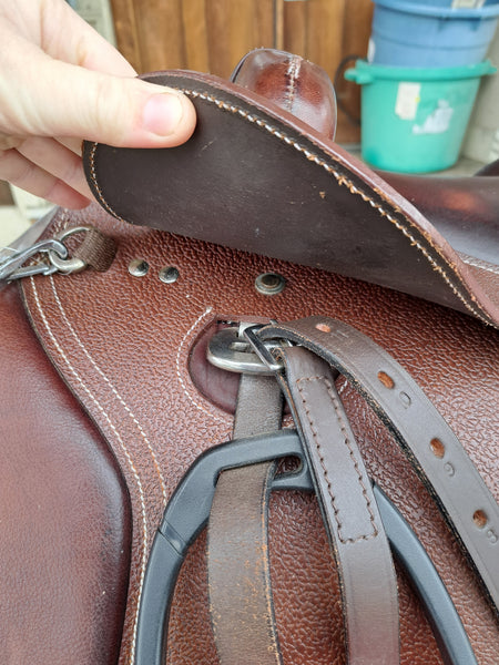 F.R.A. Leadline Saddle