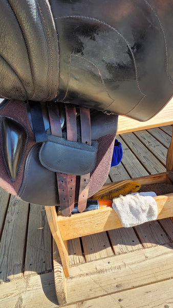 17" Hastilow & Sons Warwick Jump Saddle