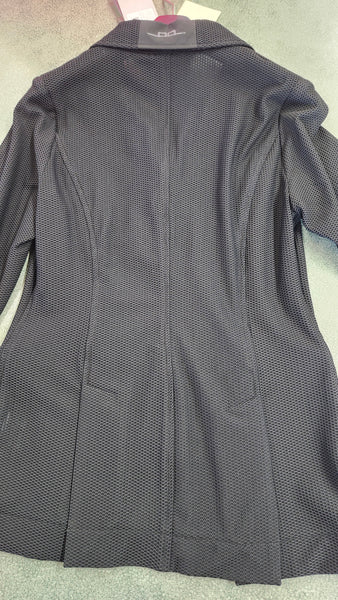 Small  Alessandro Albanese Motion lite Show Coat