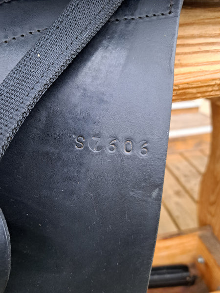 18" Cliff Barnsby Dressage Saddle