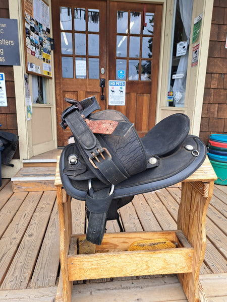 ON TRIAL 15" Action Synthetic Western Saddle