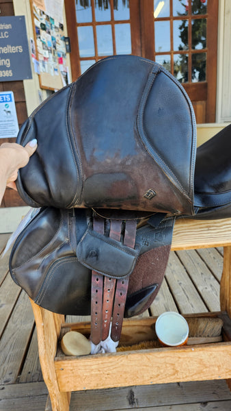 18" Hastilow & Sons Berwick Jump Saddle