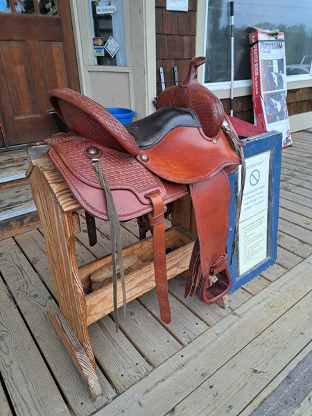 16" Courts Western Trail Saddle
