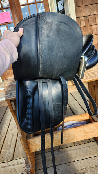 17.5" Karl Niedersuss Symphonie Dressage Saddle