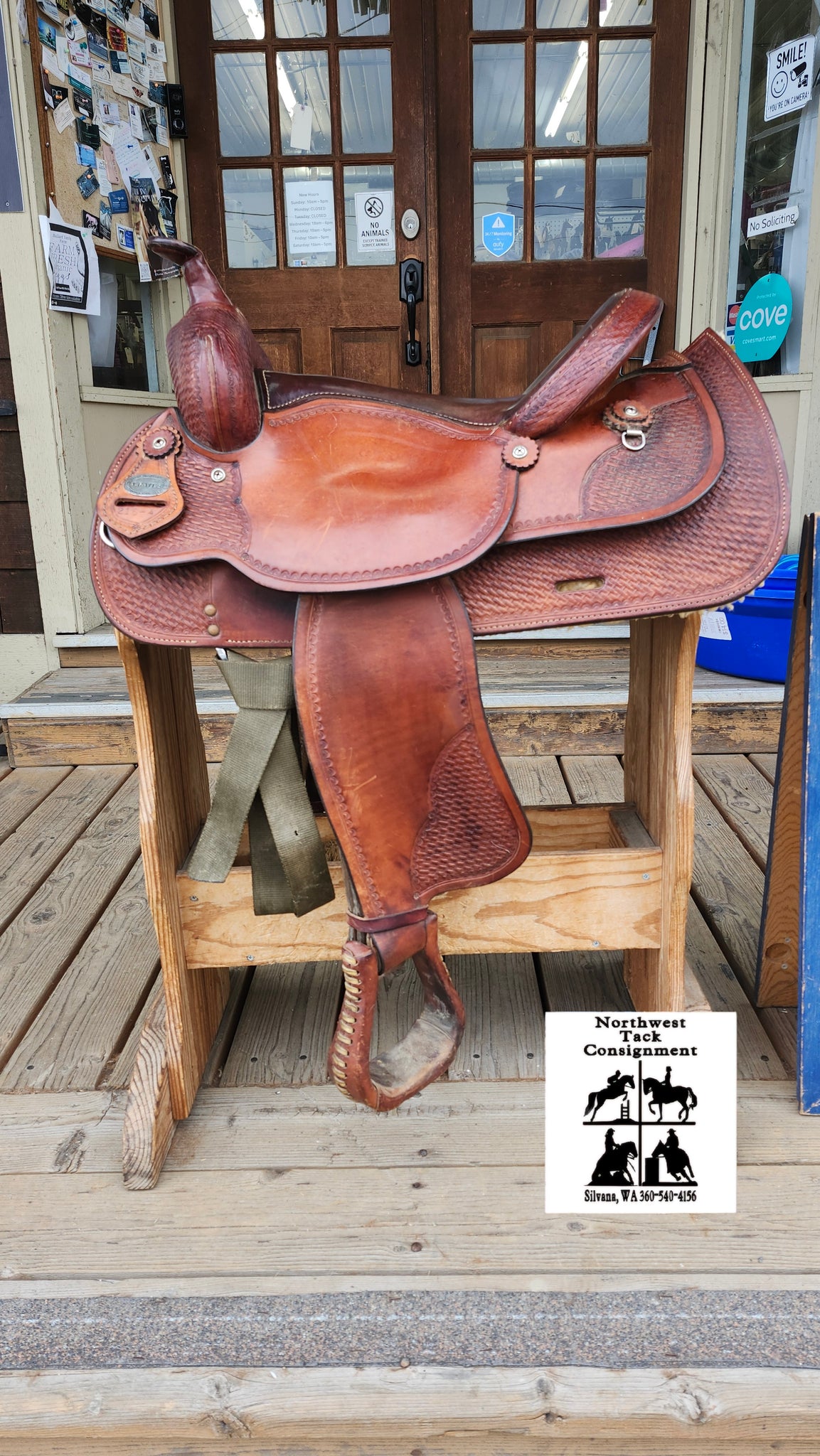 16" Crates Western Trail Saddle